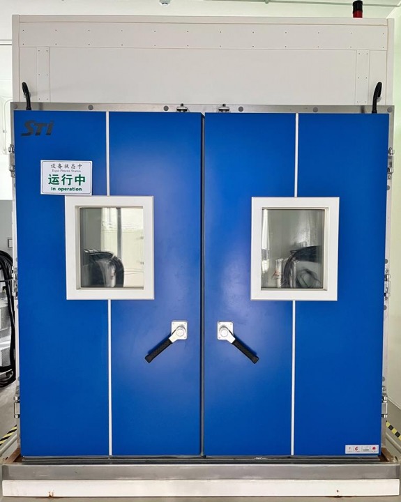 ตู้ทดสอบไอเกลือ สำหรับทดสอบการกัดกร่อนของชิ้นส่วนยานยนต์และสารเคลือบผิวตามมาตรฐาน ASTM